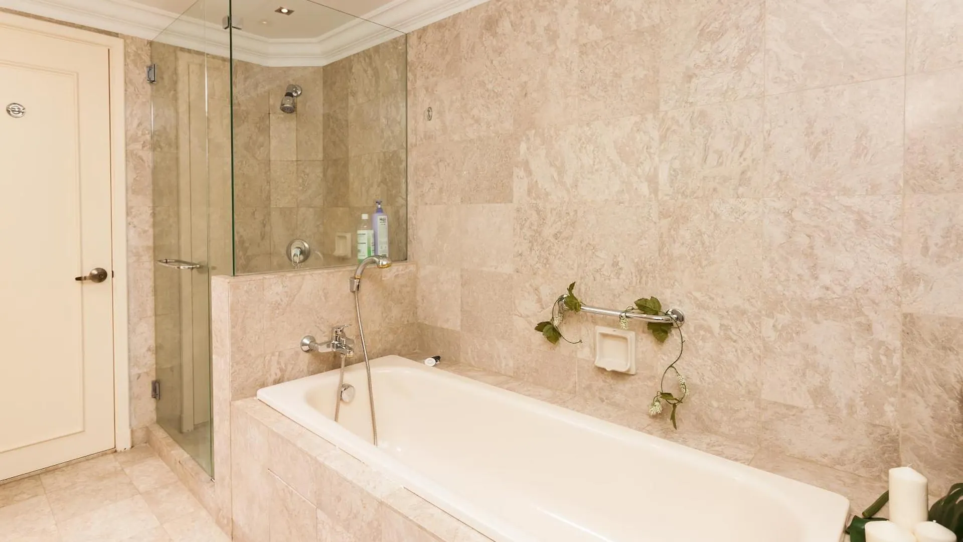 Suites At Timessquare By Plush Kuala Lumpur