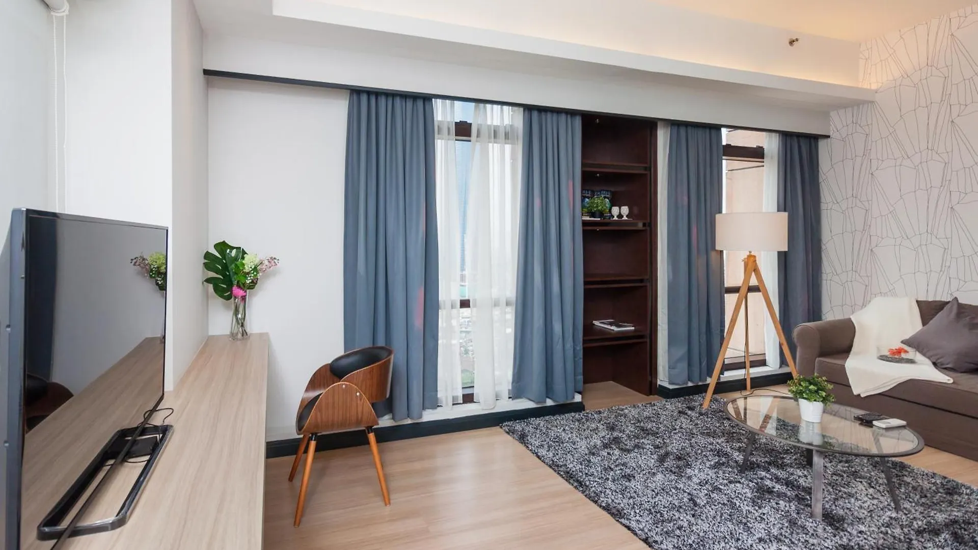 Suites At Timessquare By Plush Kuala Lumpur Apartment