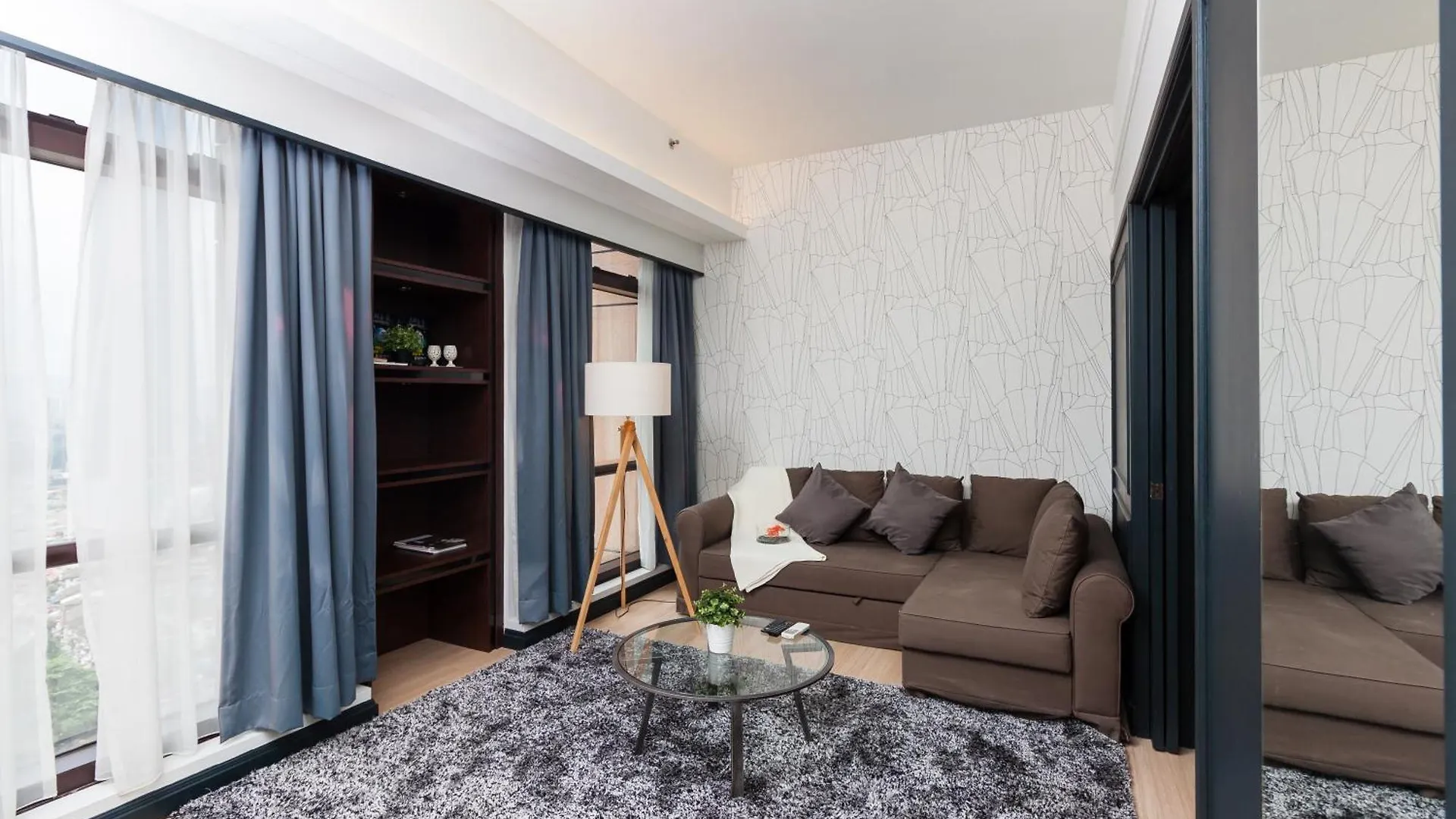 Suites At Timessquare By Plush location